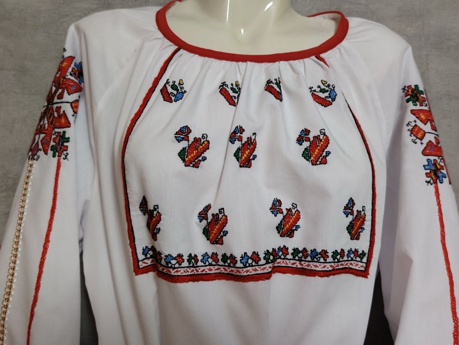 Женска севрняшка носия - Три части