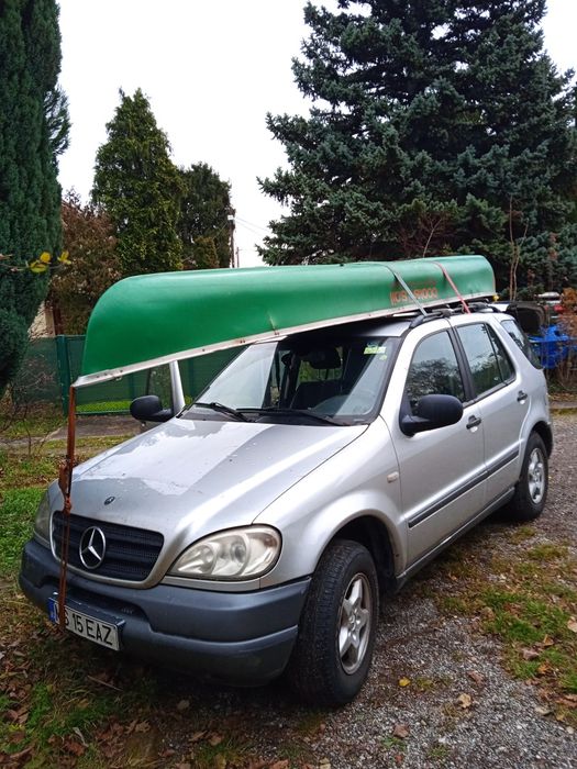 Canoe cu motor Suzuki 2cp