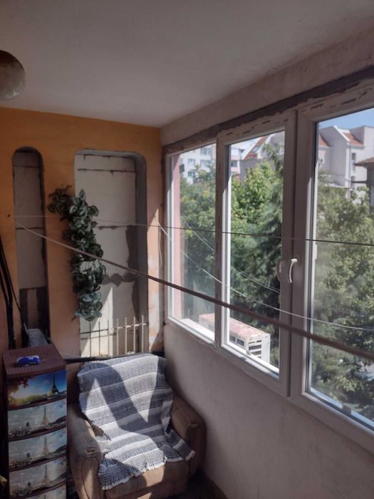 Продавам двустаен панел