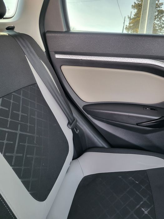 Лада Веста Кросс