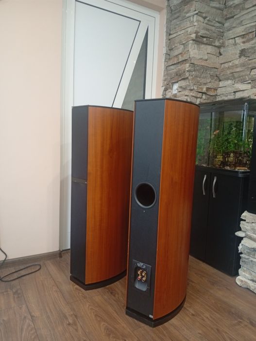 Тонколони JAMO D-590