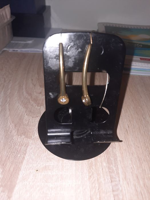 Бижутерия сатылады