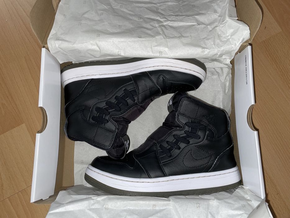 Air Jordan  WMNS 1 NOVA XX negru