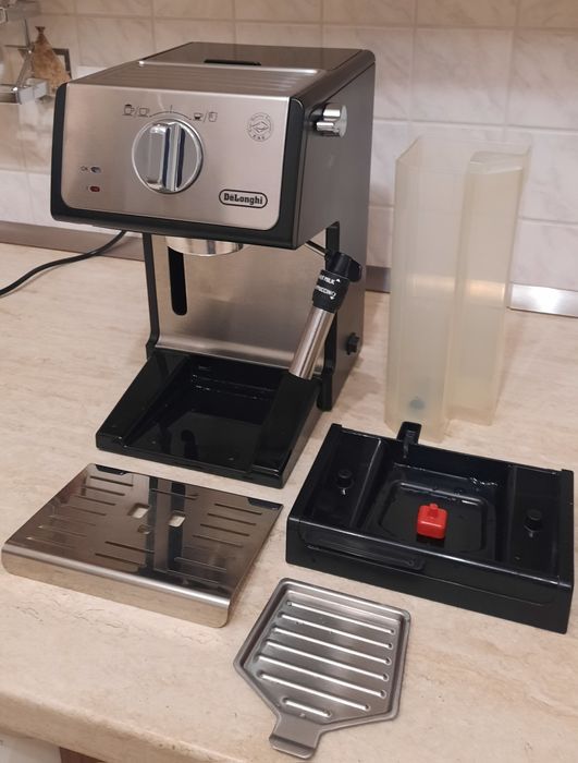 Еспресо кафемашина DELONGHI ECP 35.31-за ремонт или за части