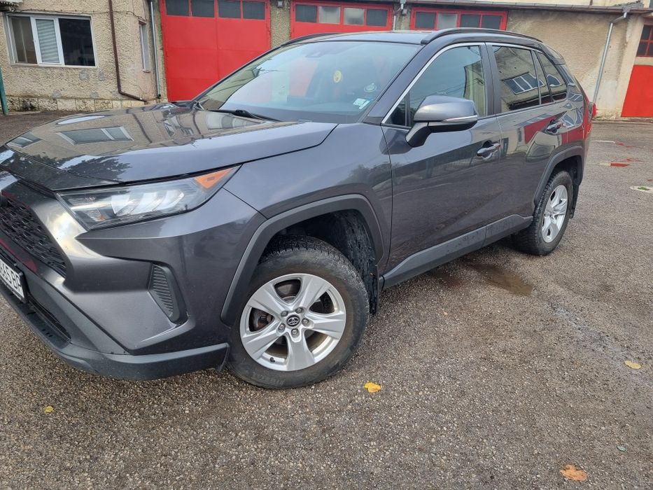 Тойота Рав4 2019