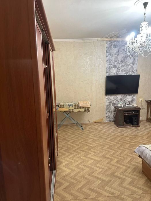 Паркентский продаётся 2 комнатная квартира