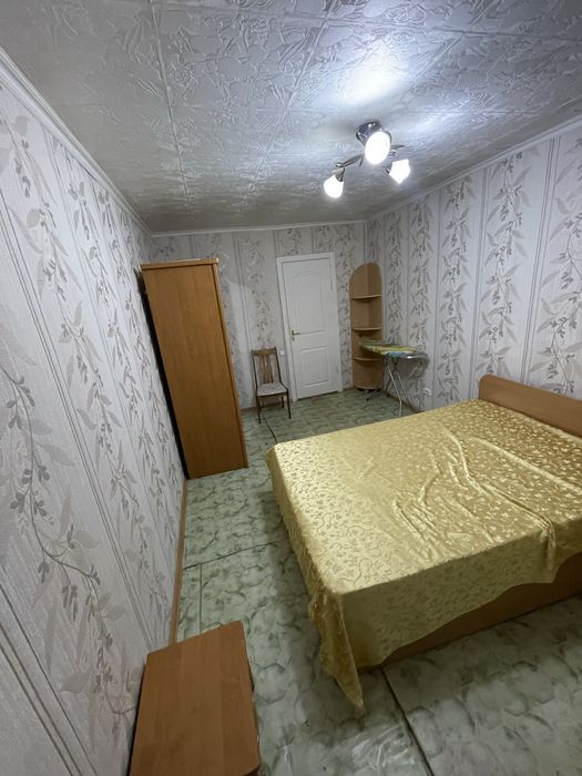 Ленолиум тегин. Бесплатно отдам