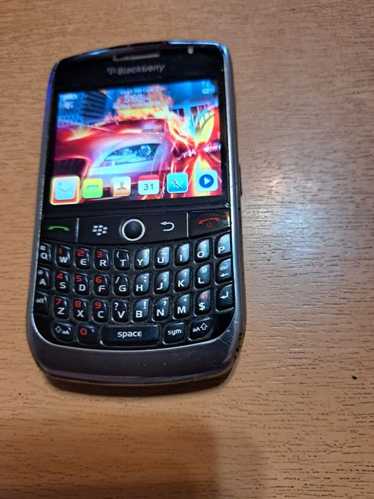 Black Berry  8900