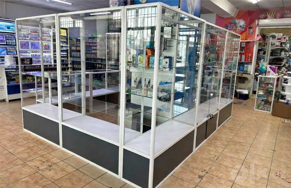 Prilavka va vitrina стеклянные стеллажи oynali polkalar savdo