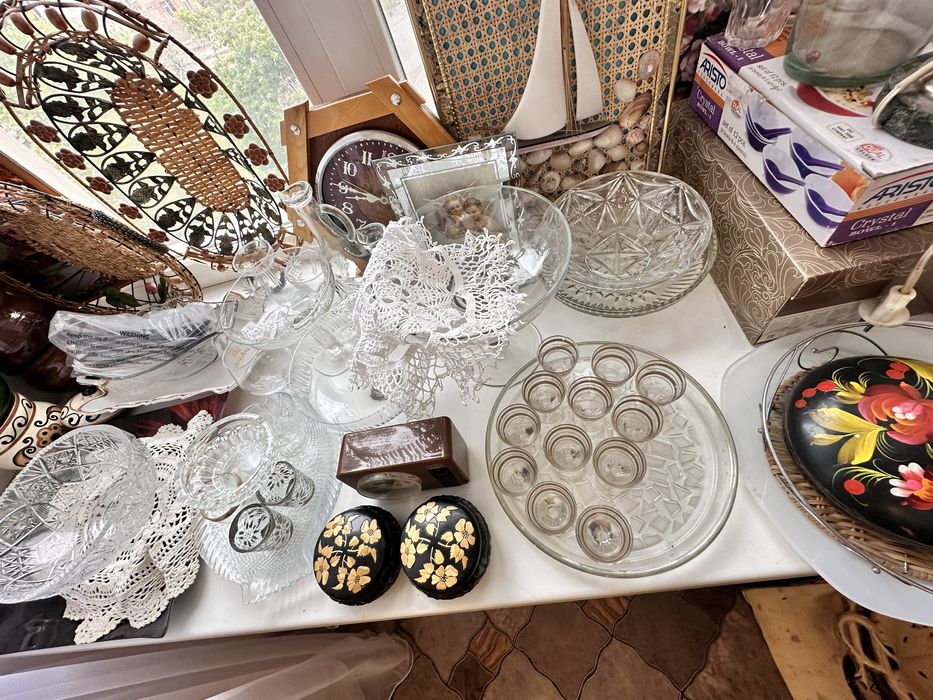 Посуда и хрусталь антиквариат