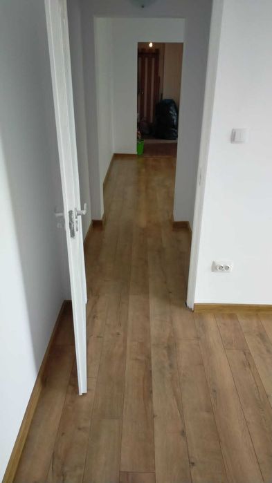 Vand sau schimb apartament 2 camere  etaj 3 , str. constructorilor  Turda