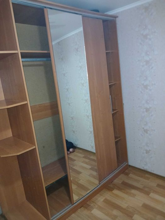 продам   шкаф   купе  зеркальный