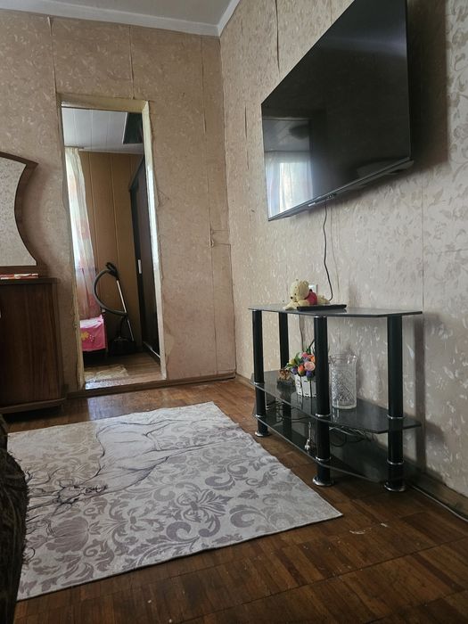 Продаётся квартира улучшенной планировки на 24 квартале Чиоанзар ориен