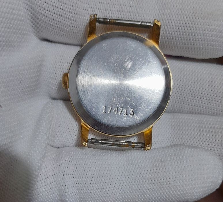 Советские позолоченные часы