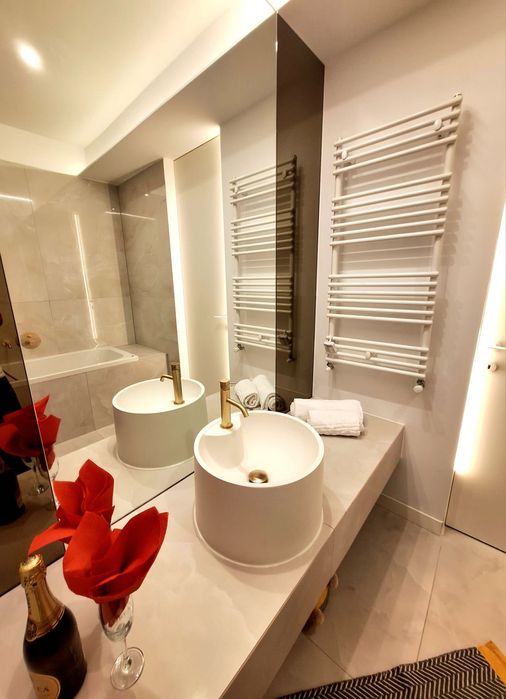 Elegant 3 BDs Apt in a Premium Residential Complex with Parking & Box