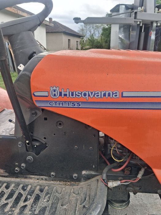 Продавам тракторна косачка хусварна