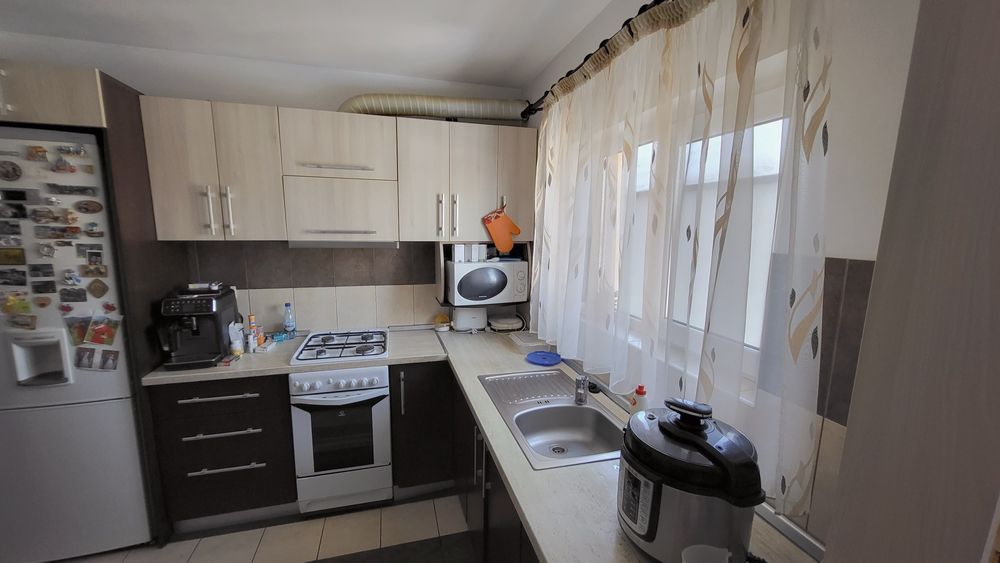 Apartament 4 camere mobilat și utilat