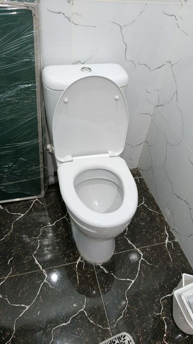 Tualet yangi. Туалет новый