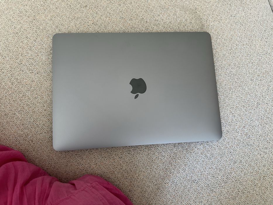 MacBook Pro 13” (2020) с touch bar