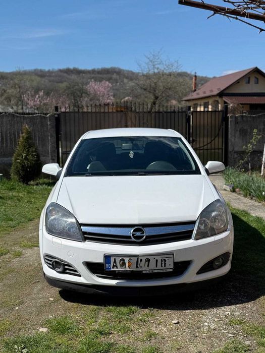 Opel Astra H GTC 1.6 benzina