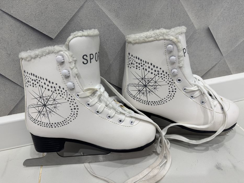 Продам коньки фигурные Sport