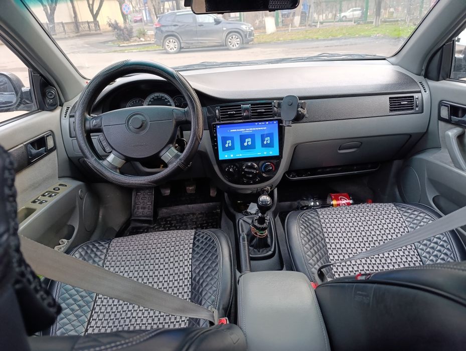 Chevrolet Lacetti  1.8 бензин