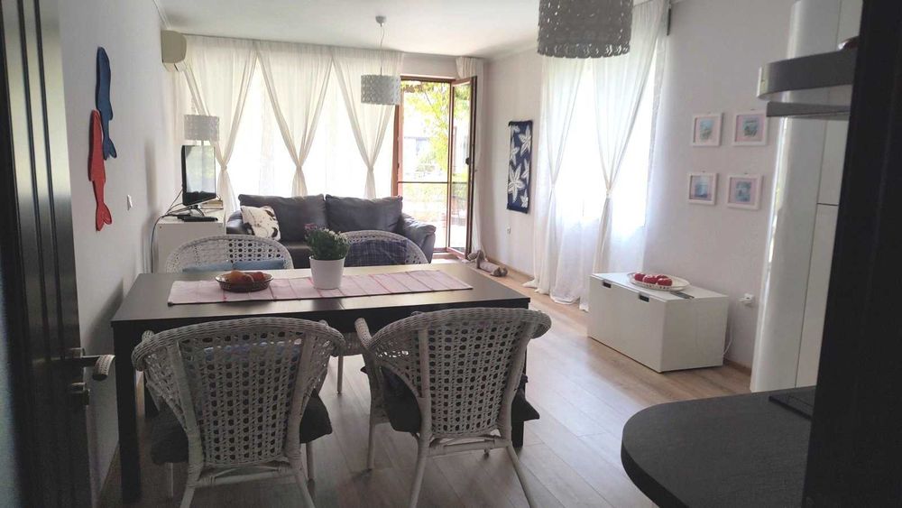 Продава се Двустаен апартамент в с. Шкорпиловци, Област Варна - 115 кв.м за 921 €/кв.м - Снимка #2