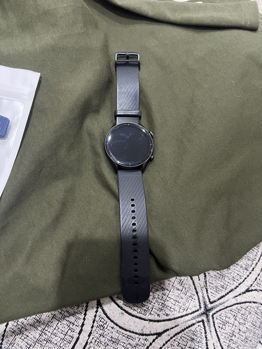 Продам часы Amazfit GTR 3