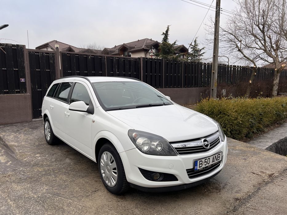 Opel Astra H 2013 Rulaj doar 100.000 real
