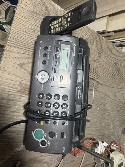 Продам факсимильный телефон Panasonic KX-FC228