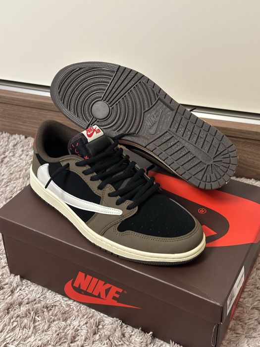 Air Jordan 1 Low x Travis Scott