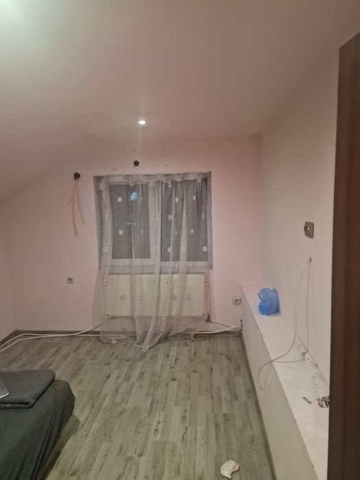 Продава се къща до старческия дом