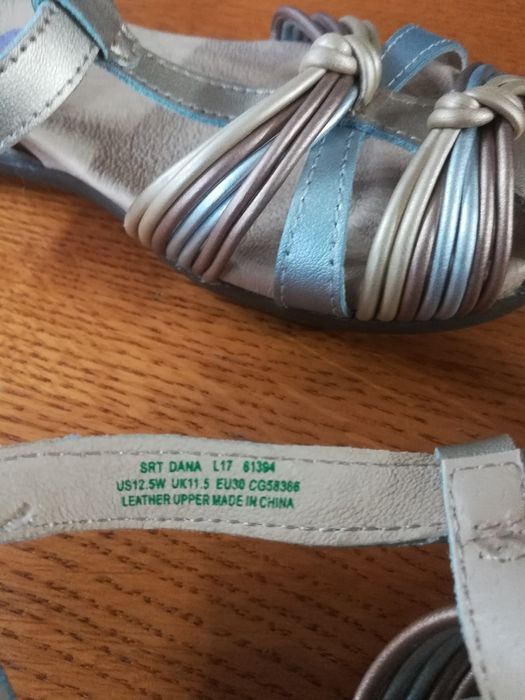 Сандалии для девочки