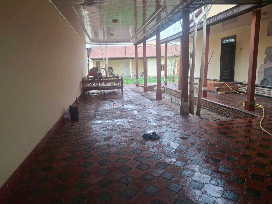 Ҳовли жой сотилади