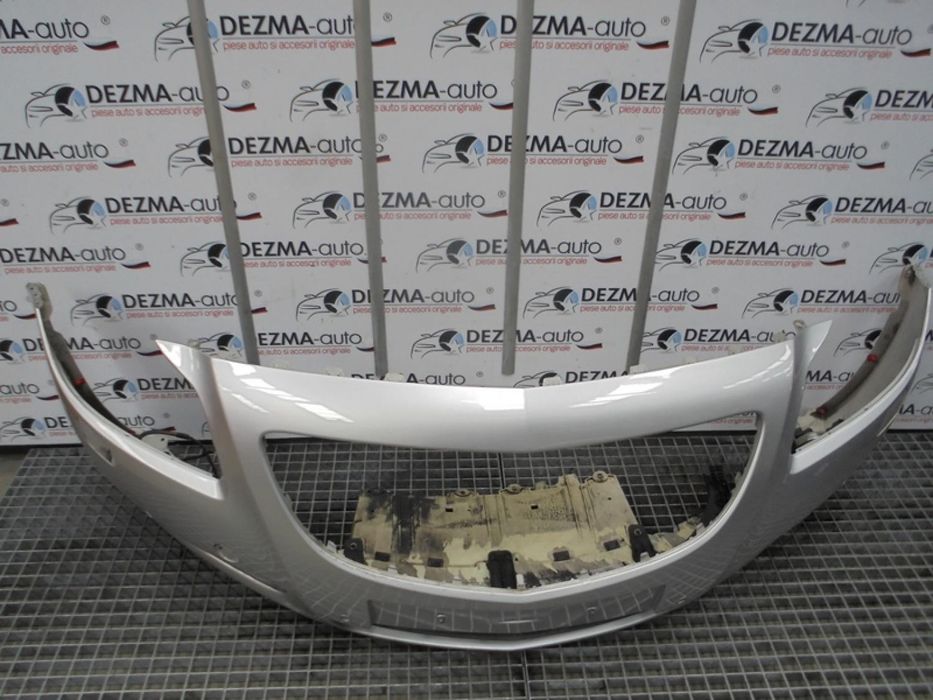 Bara fata cu proiectoare , Opel Insignia Sports Tourer