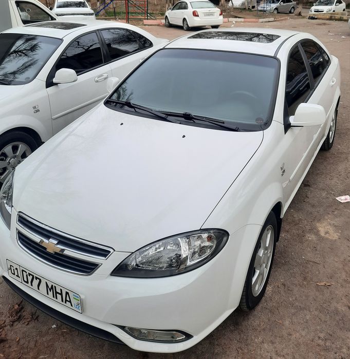 Gentra sotiladi top toza