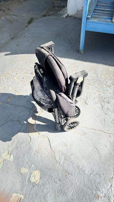 Продам детскую коляску