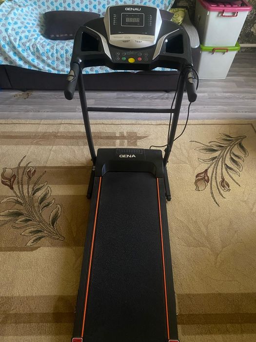 Продам беговую дорожку