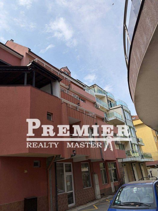 Продава се Хотел в Поморие - 430 кв.м за 415 €/кв.м - Снимка #5