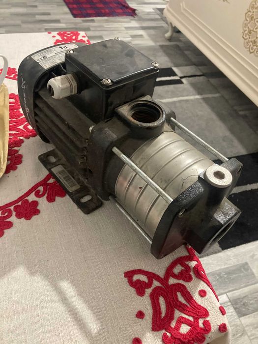 Pompă centrifugală multietajată Grundfos CM 1-5 (Inox/Fontă)