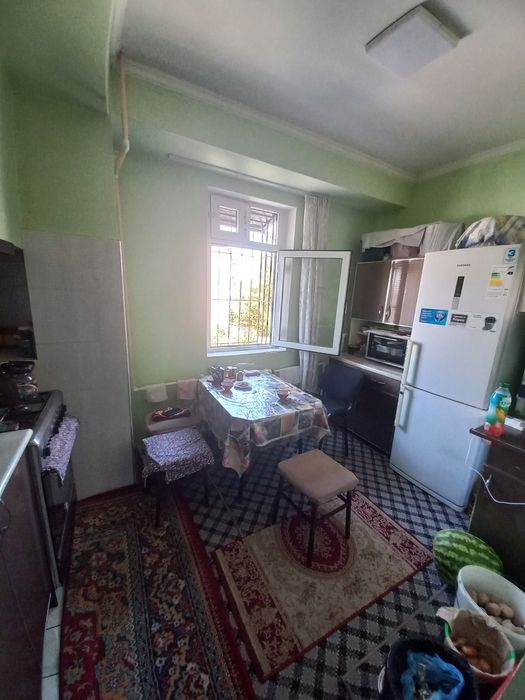 Гулобод Ц26 Ориентир:1-Гор Больница {1/3/9}Квартира Сотилади 39.5м²