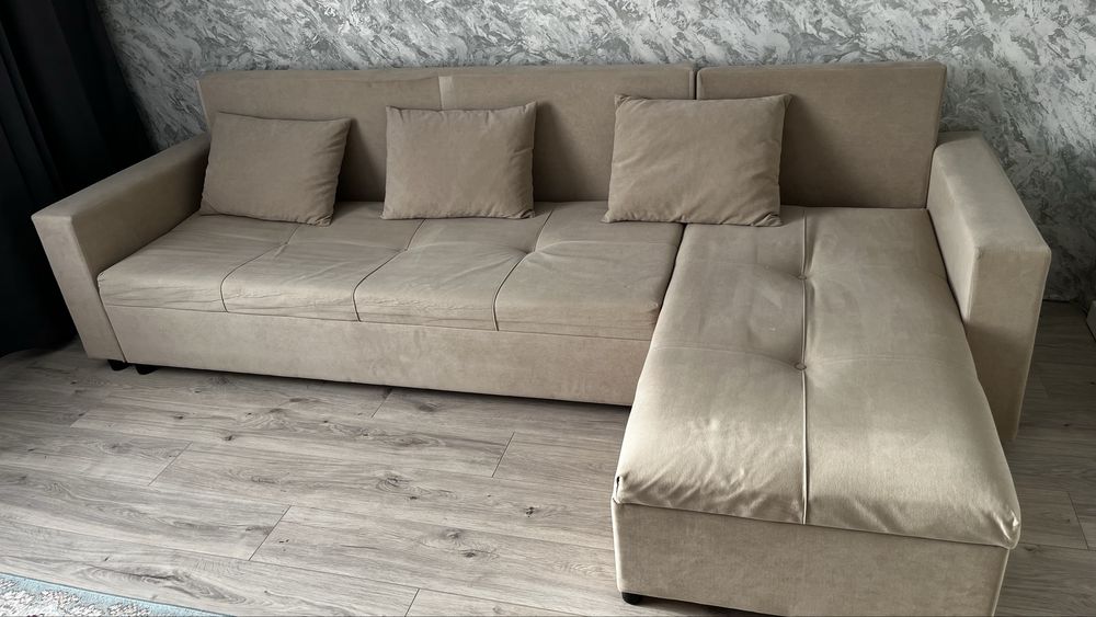 Продам диван угловой