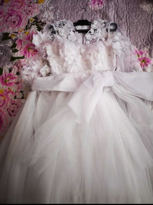 Rochie alba superba, mas M, pentru ocazii speciale