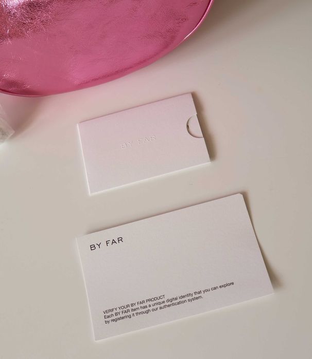 By Far Baby Cush розова чанта