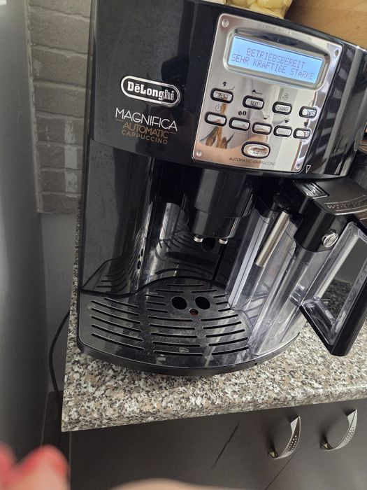 Espressor  cafea DeLonghi Magnifica Automatic Capuccino