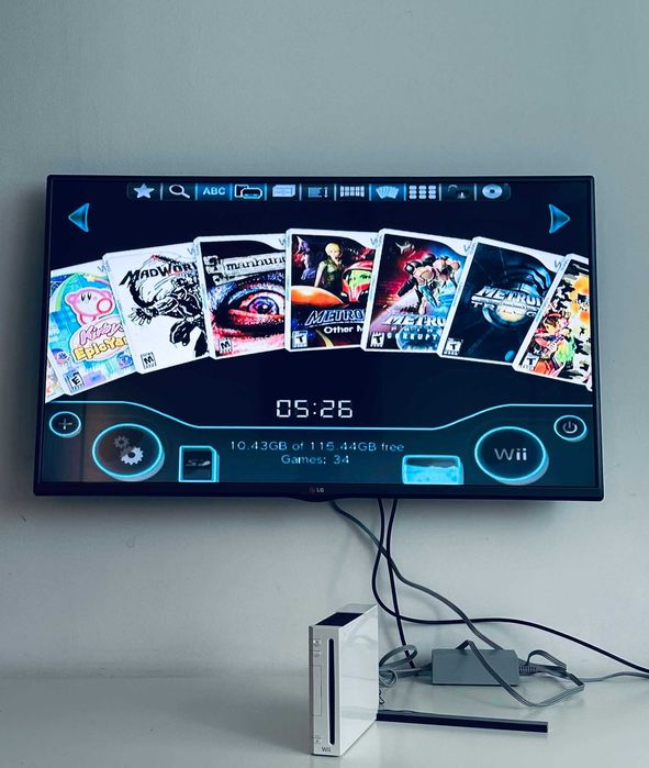 Пълен комплект Nintendo Wii с 3000+ инсталирани игри ПЕРФЕКТНО