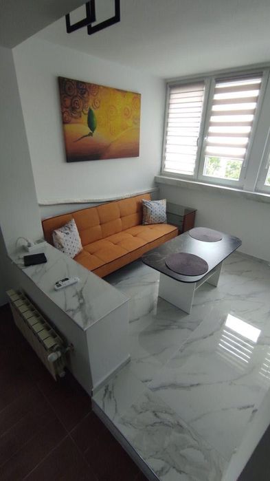 Дава се под наем Тристаен апартамент в София, Център - 70 кв.м за 899 € - Снимка #1