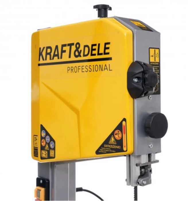 Банциг / Лентов трион 900W с 4 ножа - TBS8925DK