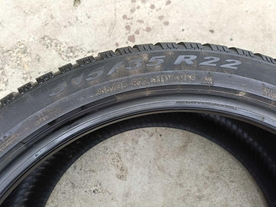 Doua anvelope iarna 315 35 22 pirelli scorpion winter 2 run flat 3422