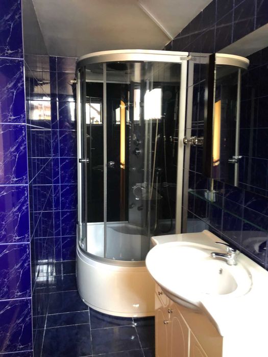 Inchiriere apartament la casa